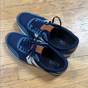 Classic Blue and Brown Sneakers with Leather Accents